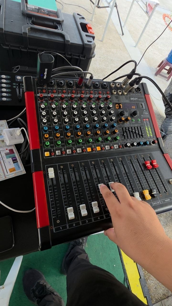 PEVY PMX-821UL mixer in operation during Pesta Seni Rakyat